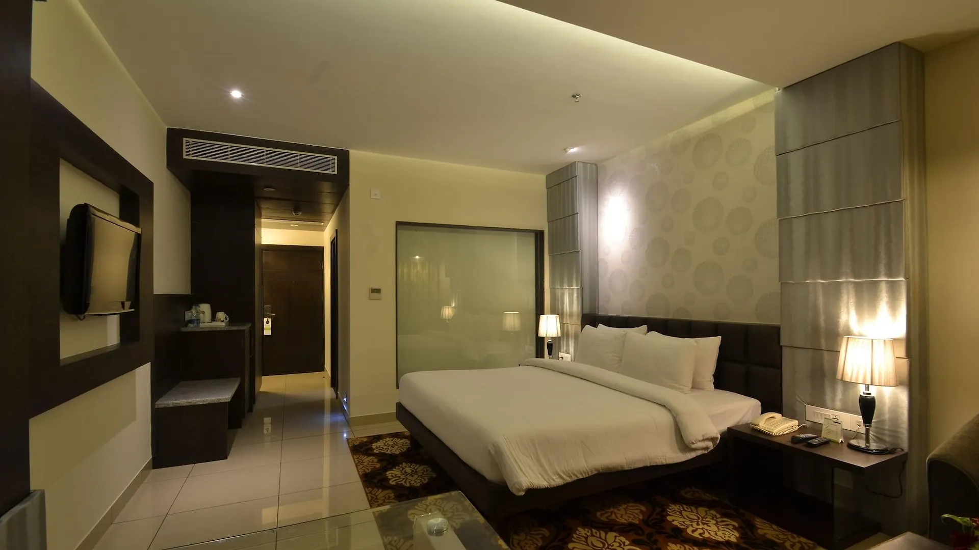 Rivatas By Ideal Varanasi 5*,