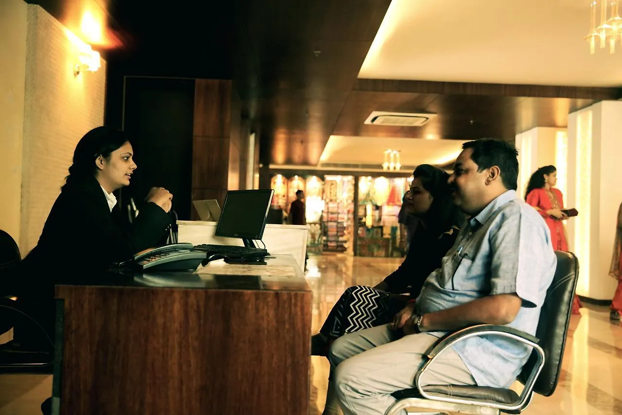 ***** Hotel Rivatas By Ideal Varanasi India